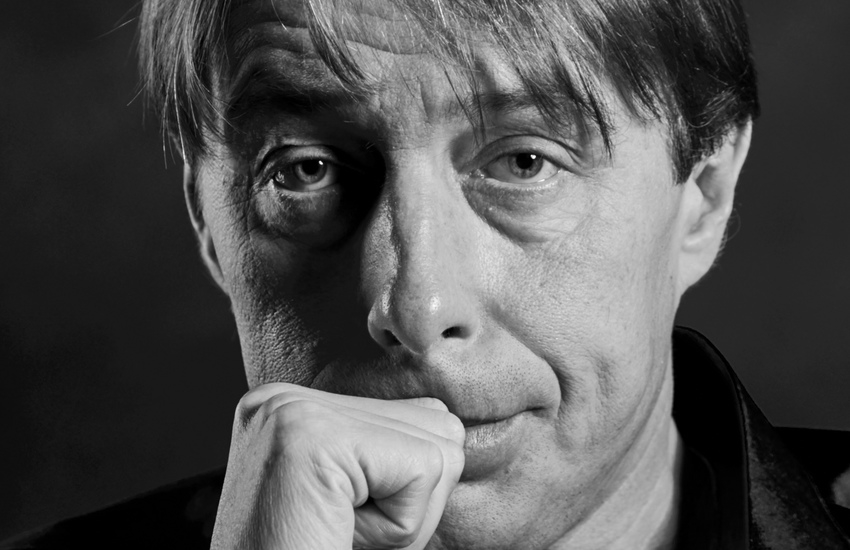 Авторский моноспектакль Андрея Ковалева "Дом добрых людей"