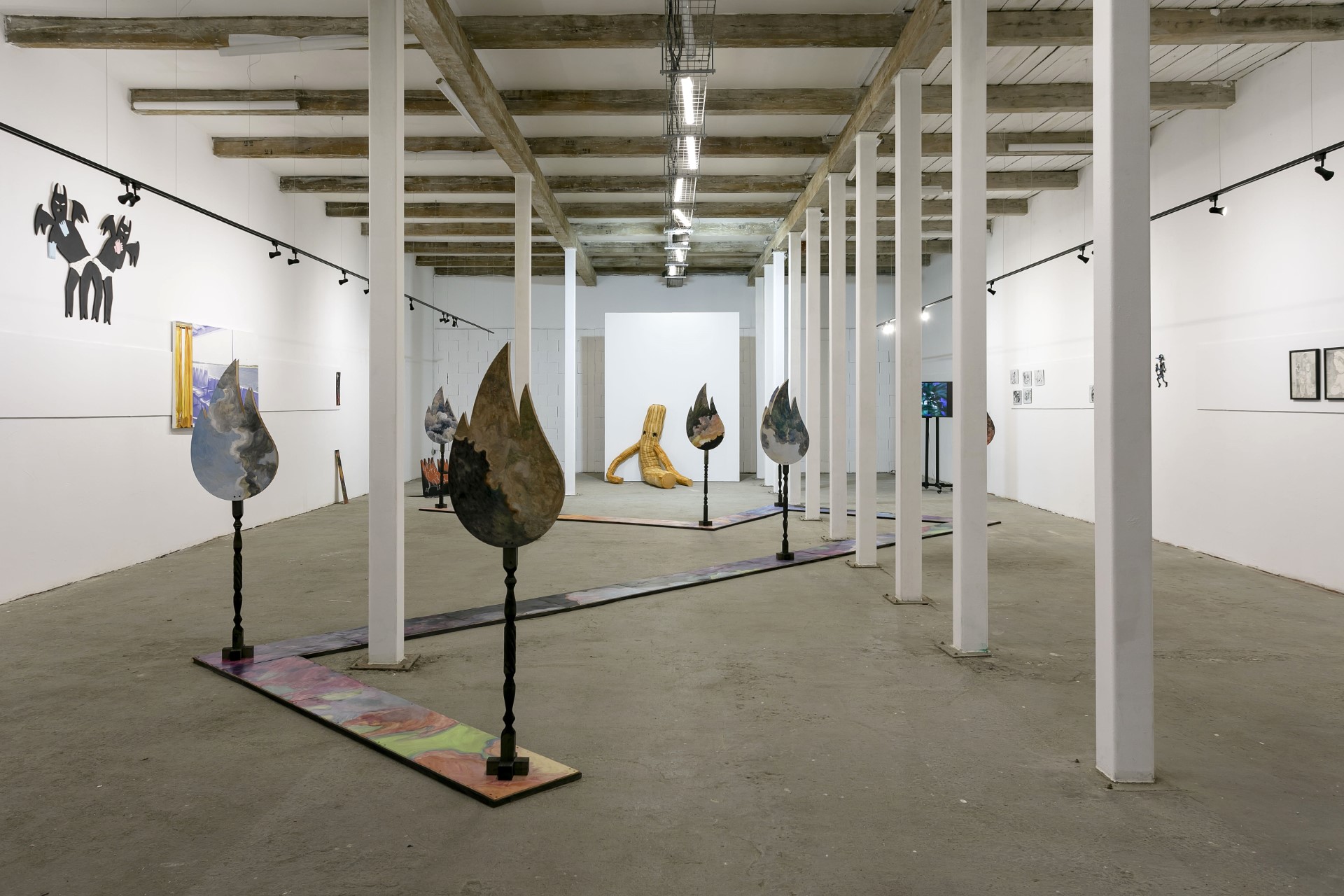 Как современные художники переосмысляют массовое увлечение эзотерикой