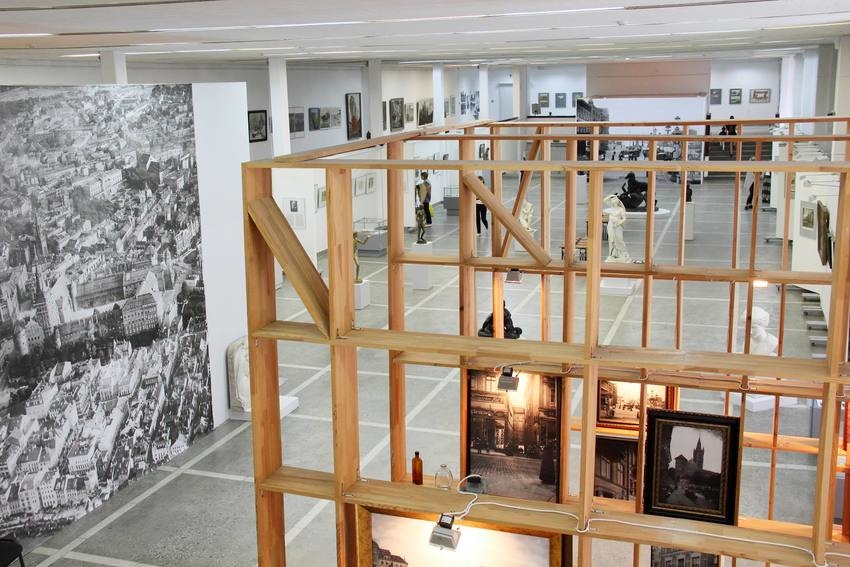 Презентация затерянного шедевра Европы скульптора Теодора Калиде "Мальчик с лебедем".