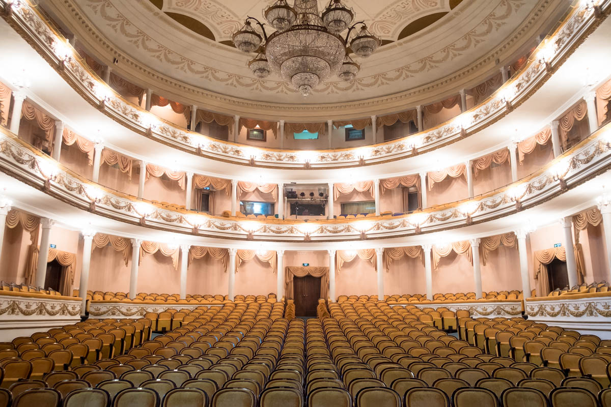 3, 4, и 25 марта: «Искушение»