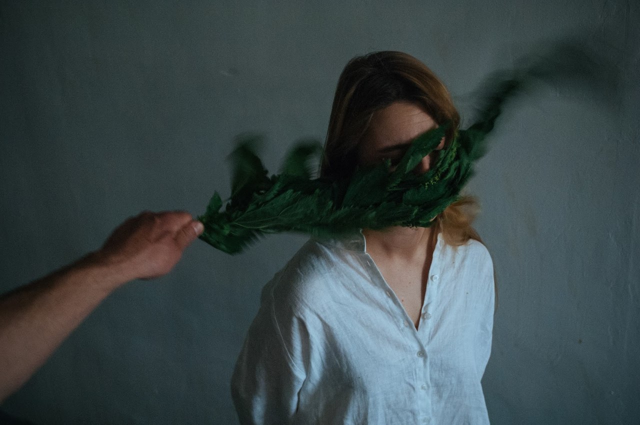 С 6 по 14 июня: Выставка «Ночью все женщины нежные»