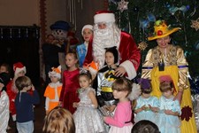 Спектакль : «Новый год с Бременскими музыкантами»