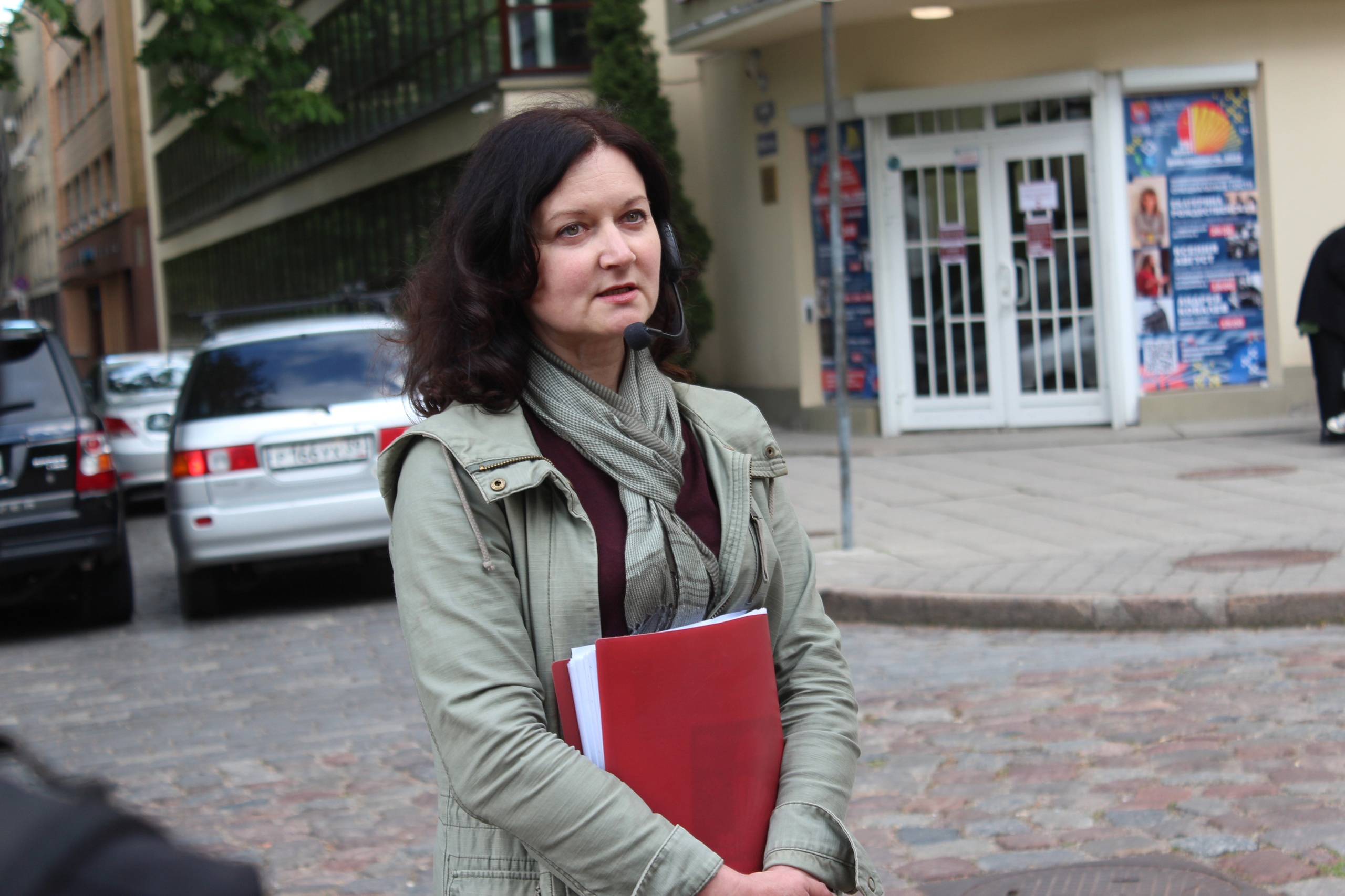 Экскурсия: «Мир искусства вокруг библиотеки»