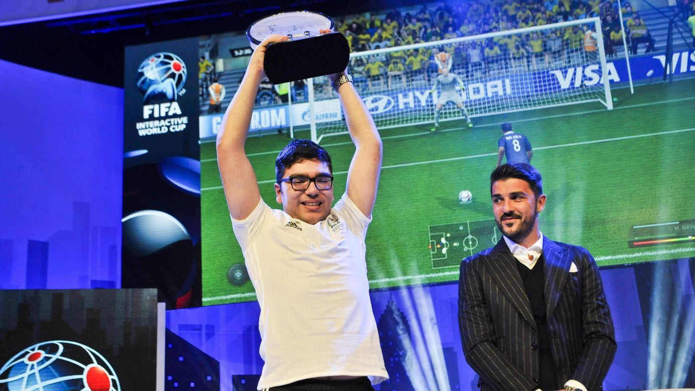 Чемпион мира по FIFA 16 Мохамад Аль-Баша (17 лет) из ДанииФото: Eurosport.com 