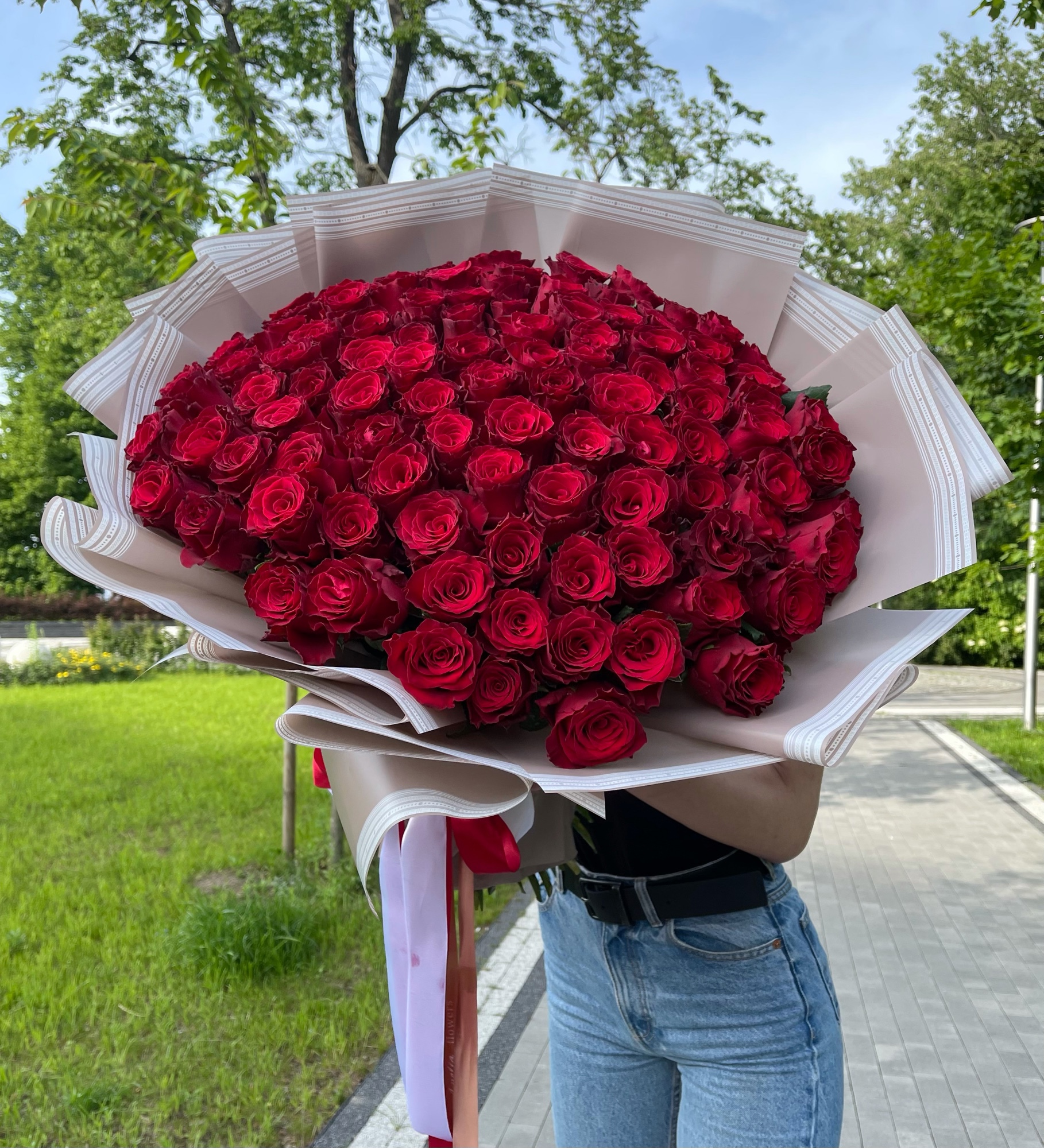 Где заказать цветы с доставкой по Калининграду Фото №2