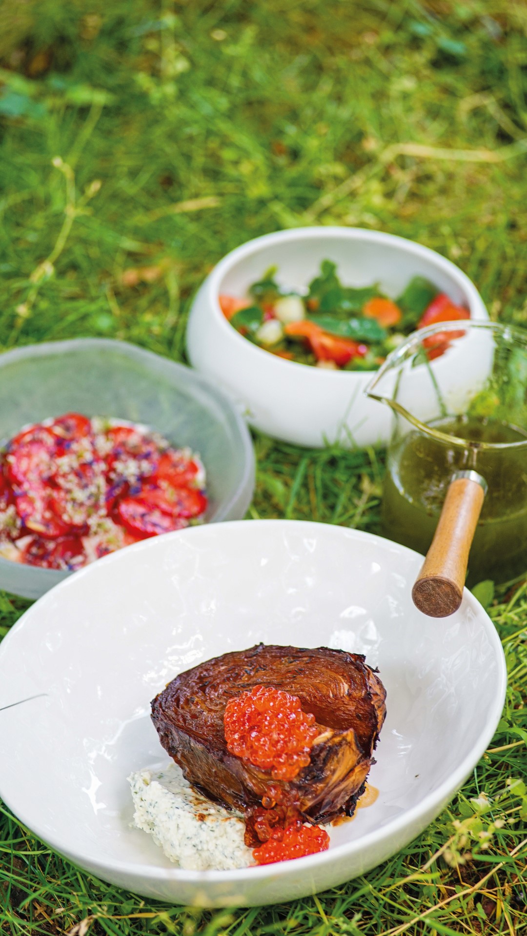 Ботвинья с любистоком, кафе на пляже и кофейня с птичкой 