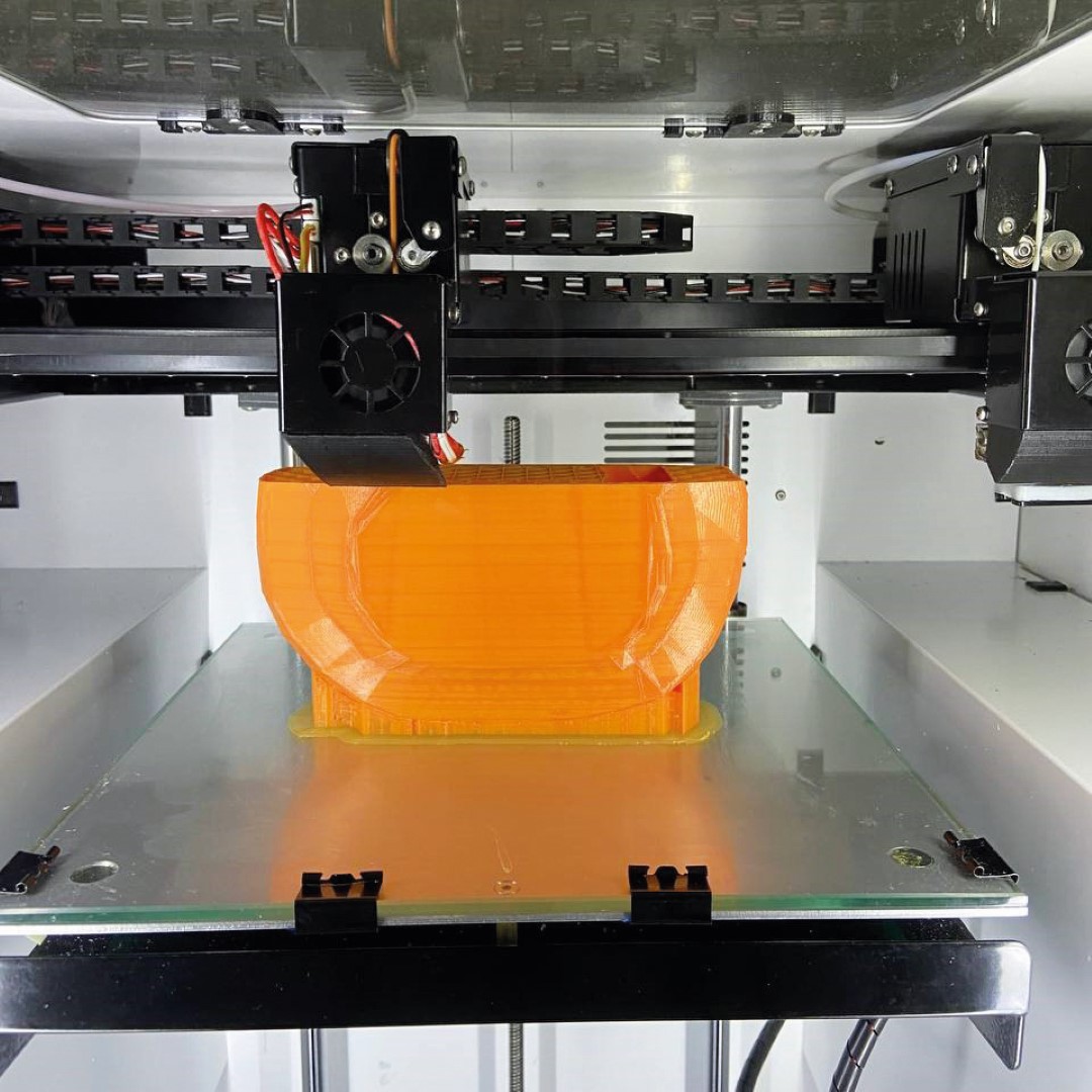 Печать 3D-сумки в отделении цифровой моды 