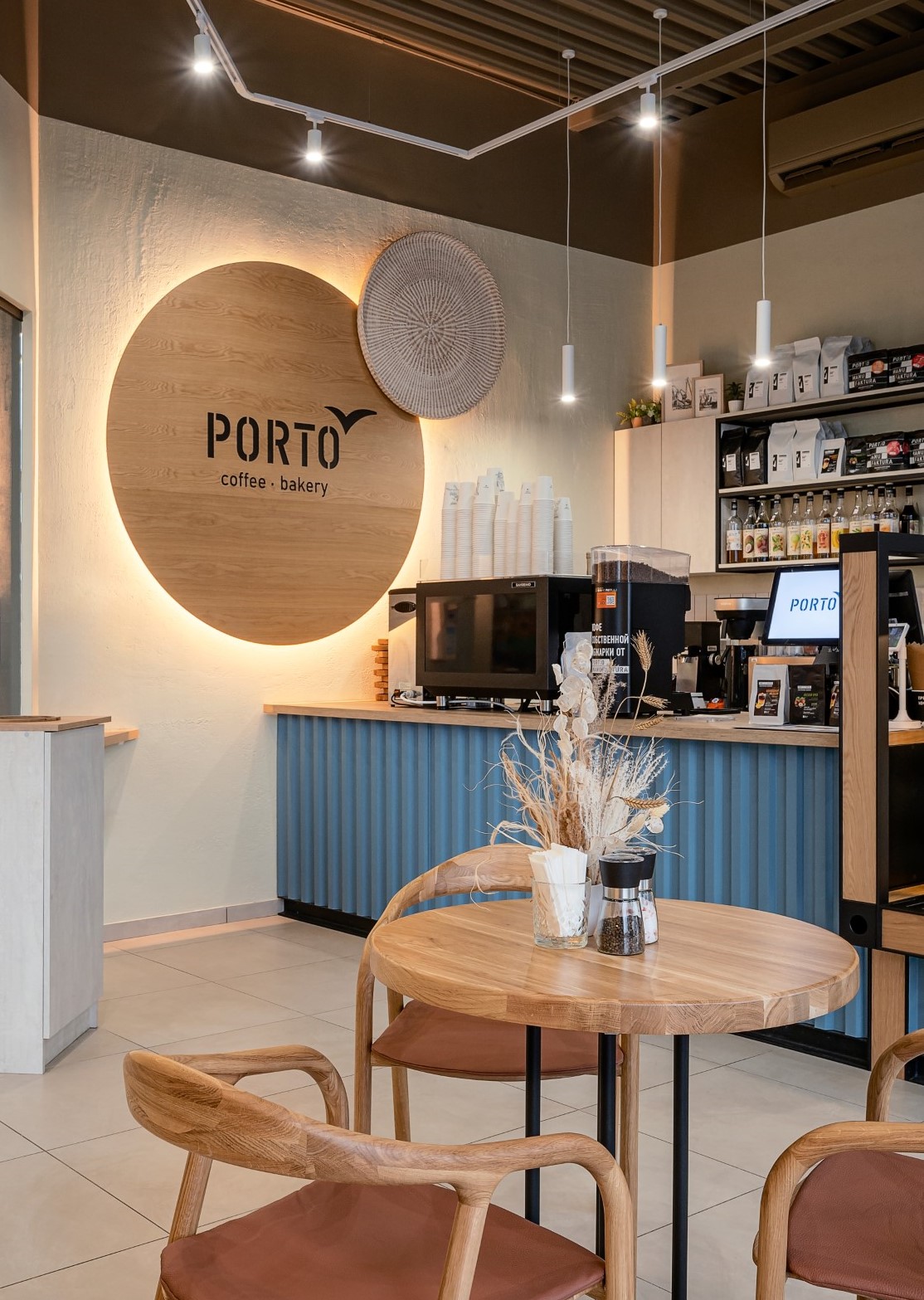 Вкусные напитки, полезные завтраки и хорошее настроение в Port-o-coffee 