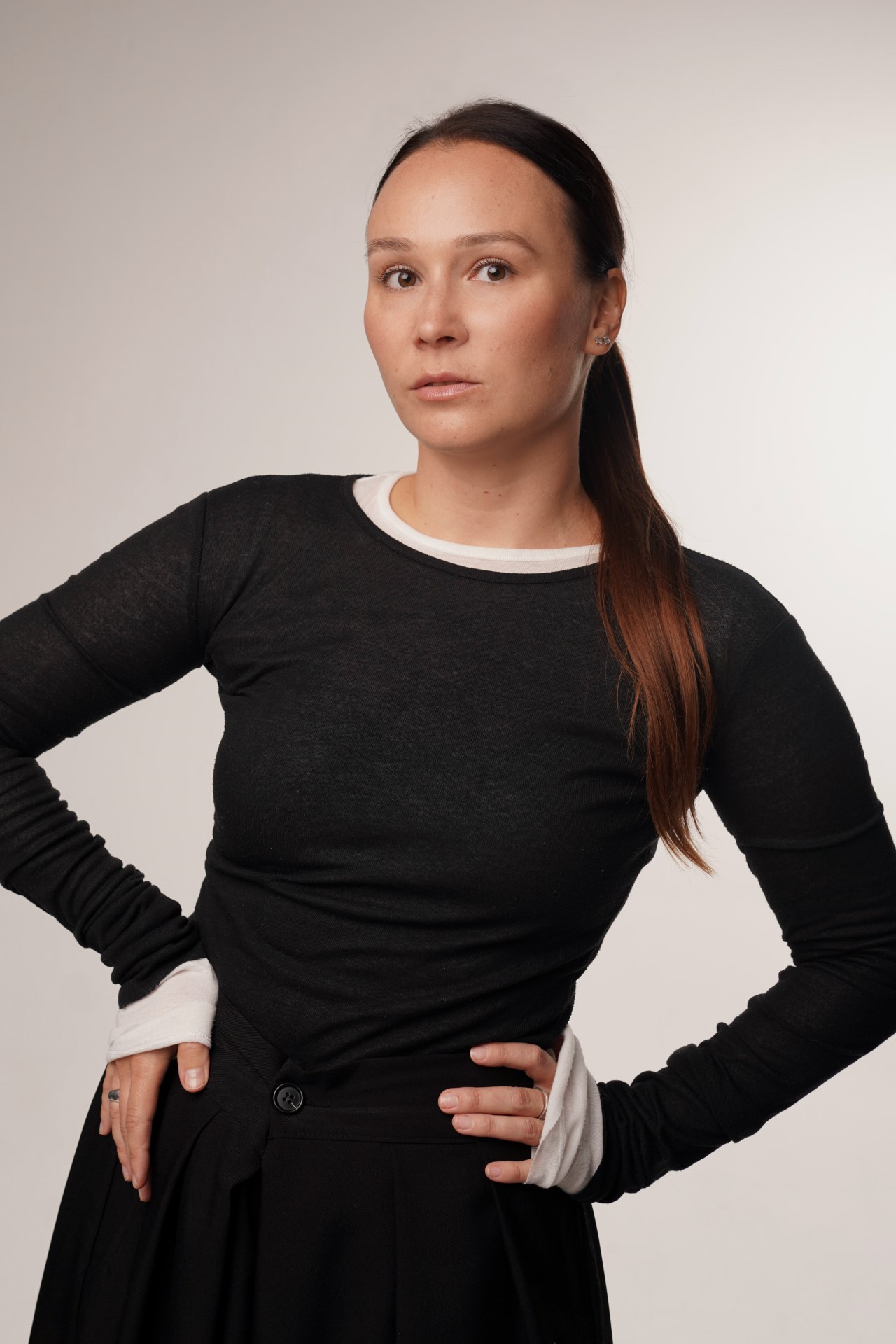 Профессиональный путь педагога-хореографа, телесного терапевта и солистки театра «Инклюзы» Елены Дементьевой — история о том, как танец из сценического искусства превращается в философию, терапию и способ общения с миром. Фото №2