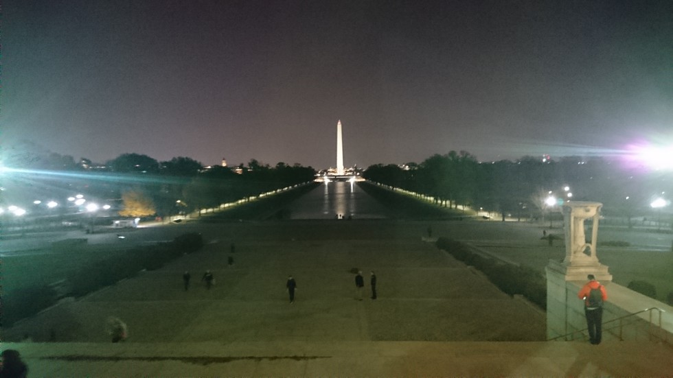 Вид из Линкольн Мемориала на монумент Вашингтону.Фото: 11