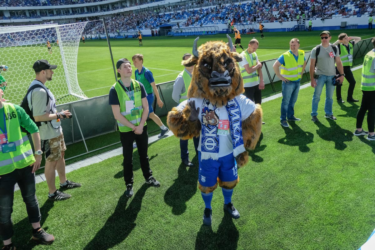 cena voprosa 35 tysyach bolshaya ejforiya i nepriyatnye razocharovaniya na oficialnom otkrytii stadiona kaliningrad tvoybro com