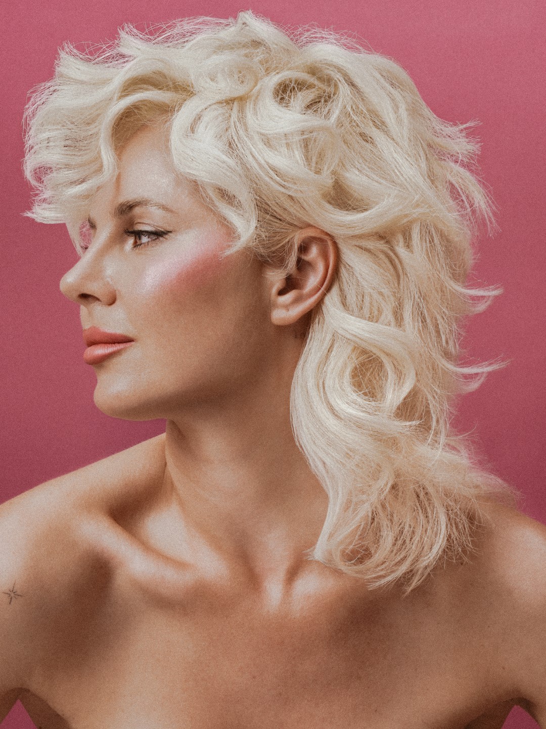 Работа арт-стилиста Алёны Хромовой: ТОП-5 в номинации «Цвет года / Total blond»Фото: 1