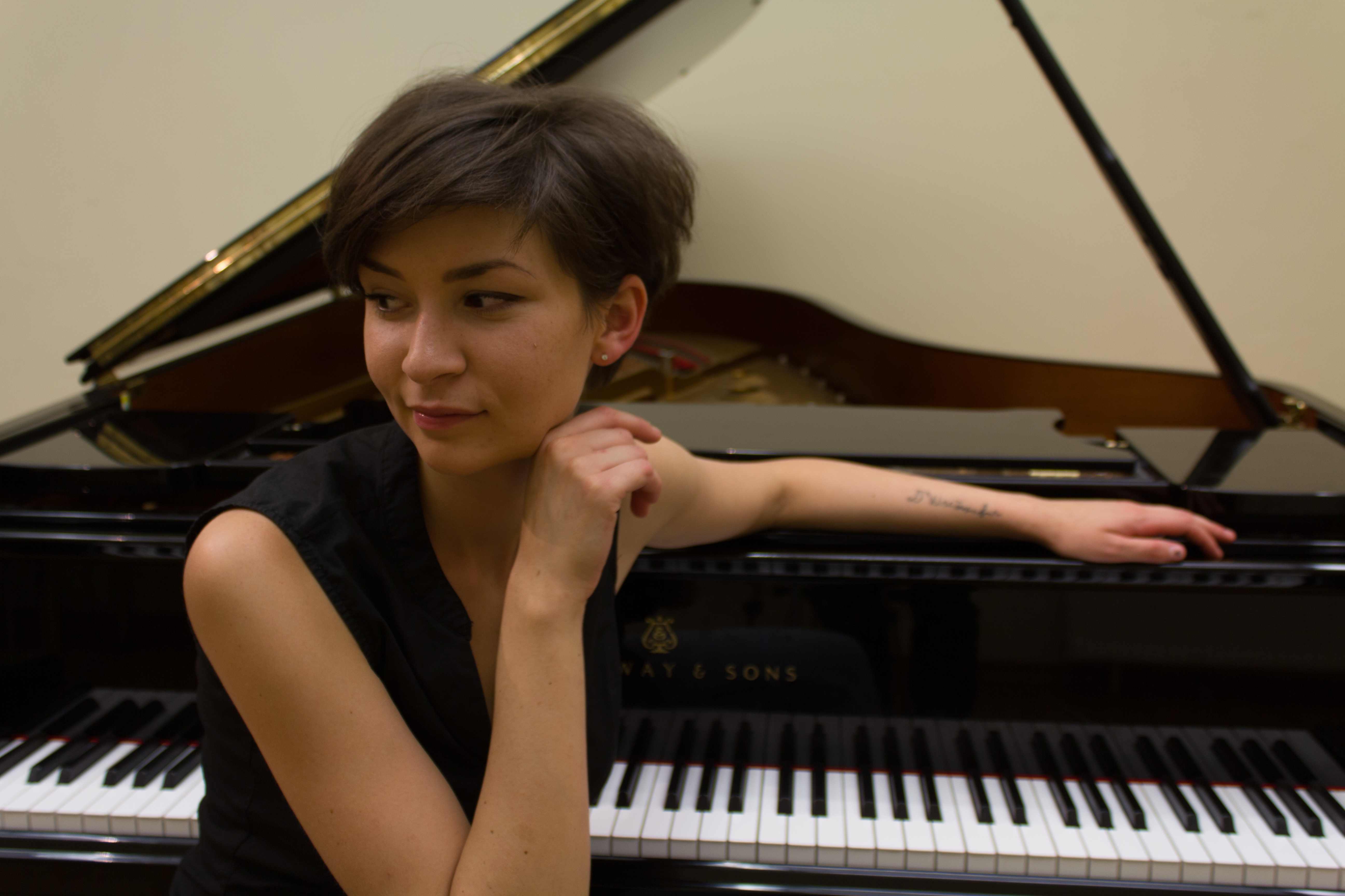Ещё один взгляд на жизнь в Германии: Пианистка Анна Лысенко в рубрике «Наши за бугром»