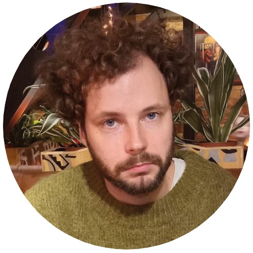 Михаил Ковалёв, музыкант, создатель группы Hellomishel