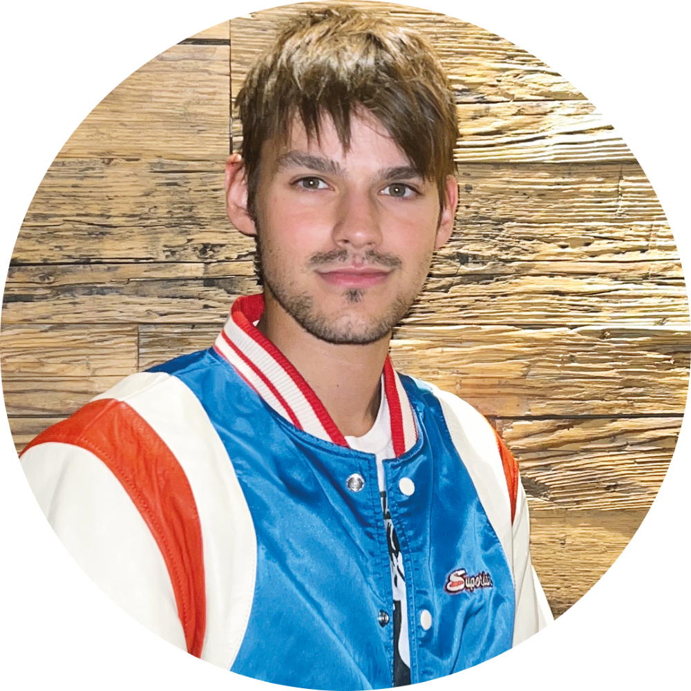 MisterGada — предприниматель, стилист и дизайнер. Завидный холостяк и светский человек