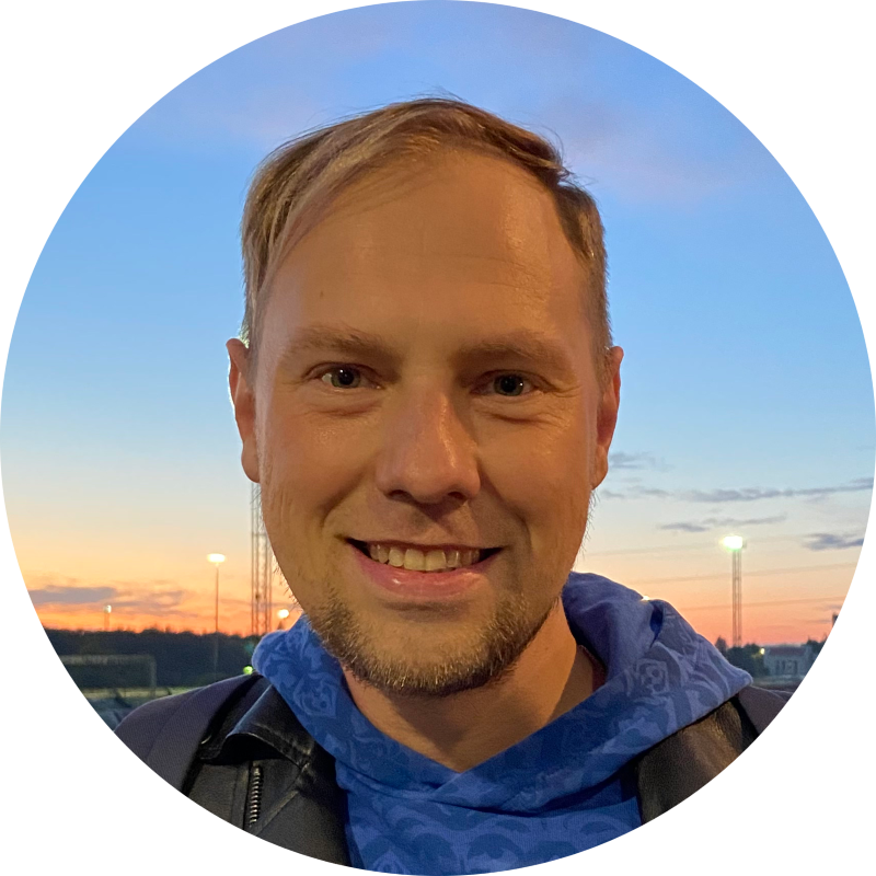 Артём Горбачёв, менеджер портала «Клопс»