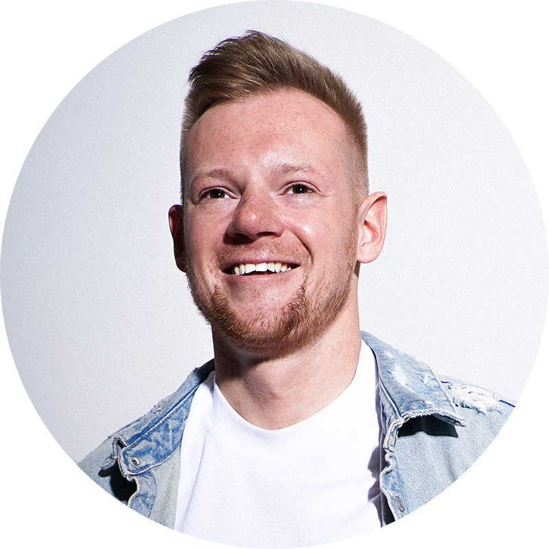 Влад Шиктаров, диджей, участник проекта REDROOM