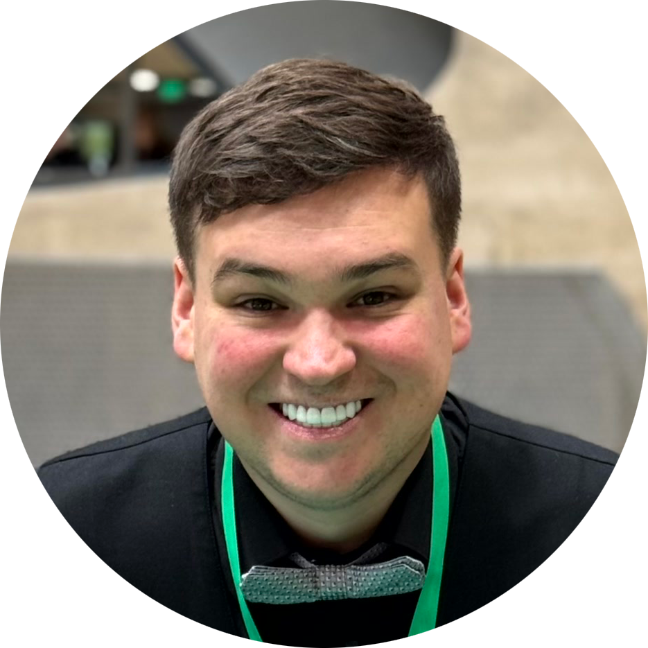 Вадим Белоглазов, призёр Кубка мира 2025, победитель и участник чемпионатов России и Европы, мастер спорта, тренер по русскому бильярду