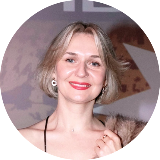 Юлия Горбунова, междисциплинарный художник, независимый куратор арт-пространства «Ворота»