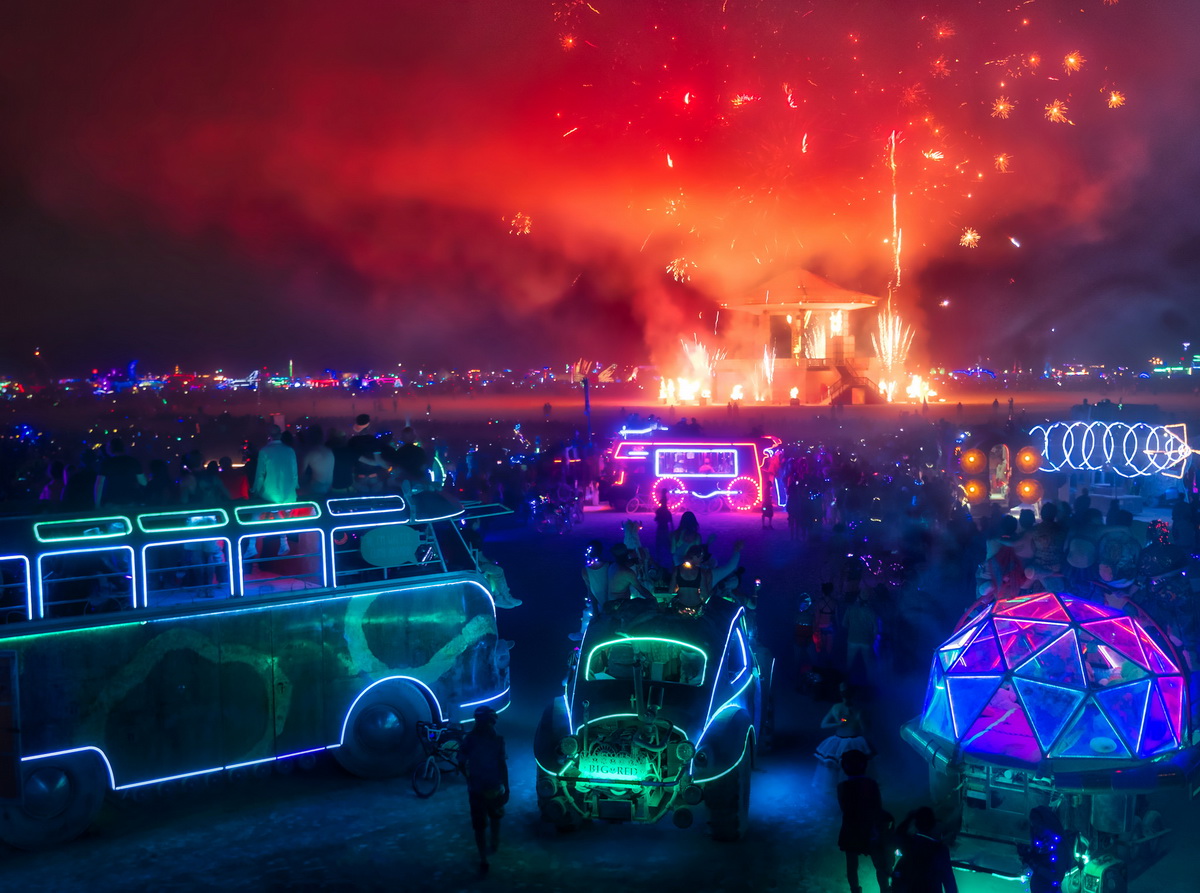 Большая история калининградцев, побывавших на Burning Man, – возможно, главном фестивале планеты