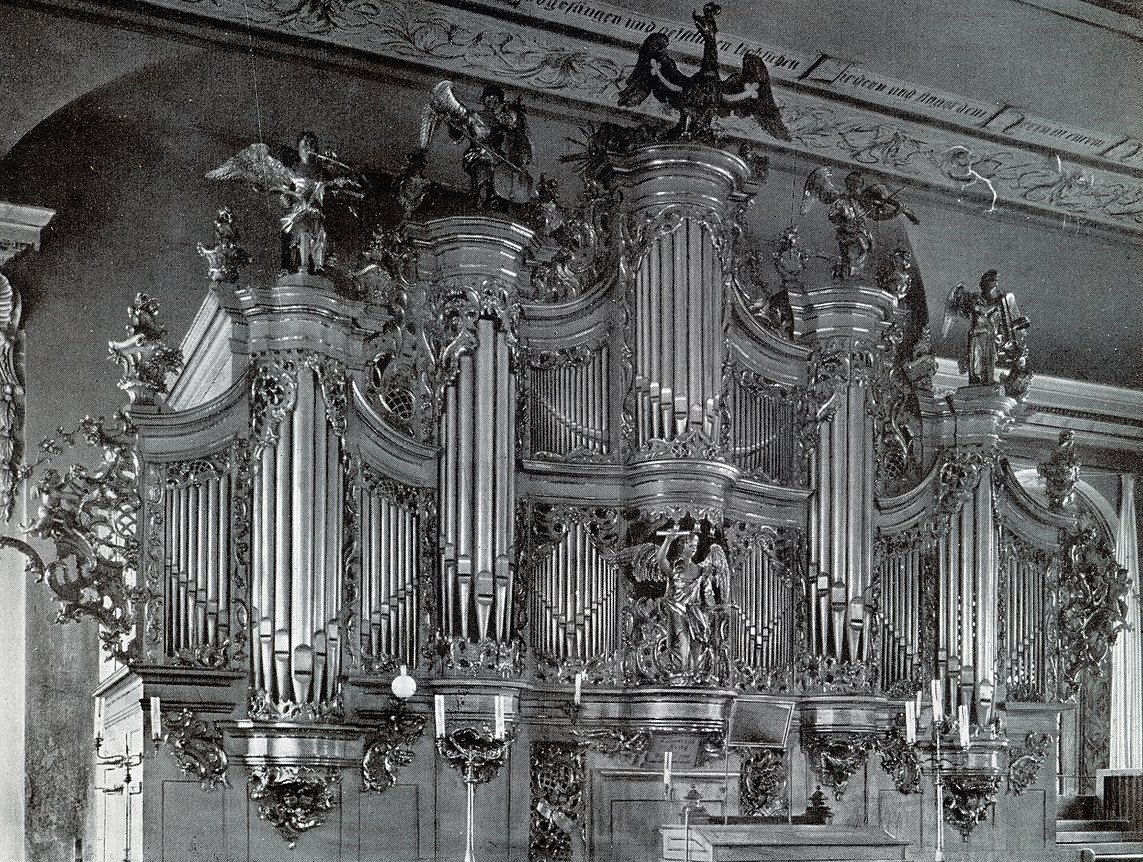 В Кафедральный собор Калининграда вернули оригинальную скульптуру, украшавшую орган